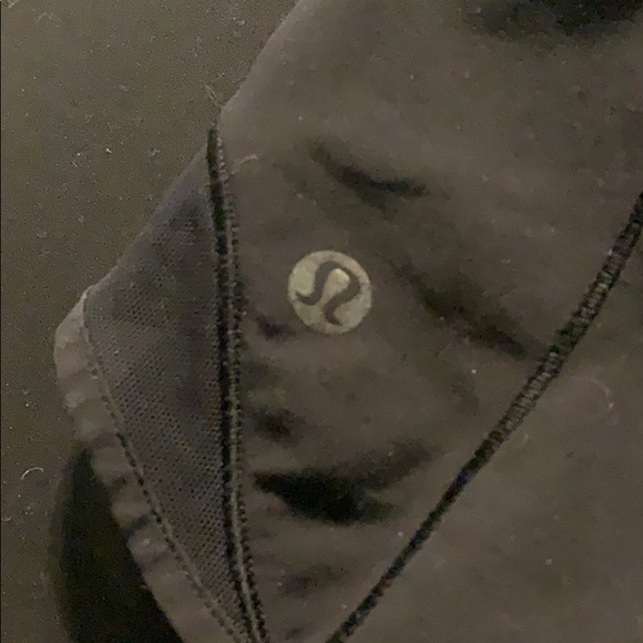 Black lululemon shorts - Picture 3 of 4
